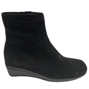 La Canadienne Women’s Elizabeth Boot Black Suede, Size 11 M